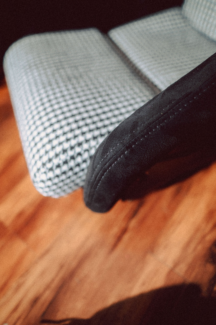 Sakura Pepita Carbon Fibre Bucket Seat + Runners & Sidemounts