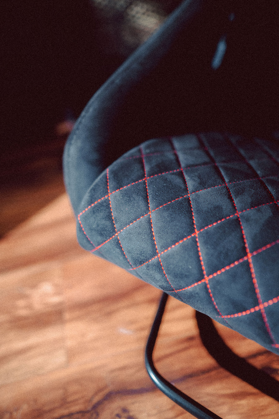 Sakura Suede Carbon Fibre Bucket Seat + Runners & Sidemounts