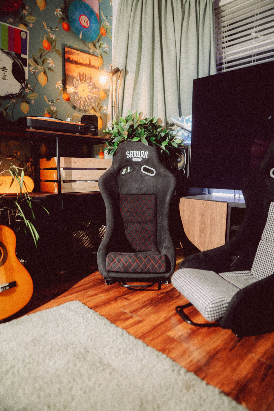 Sakura Suede Carbon Fibre Bucket Seat + Runners & Sidemounts