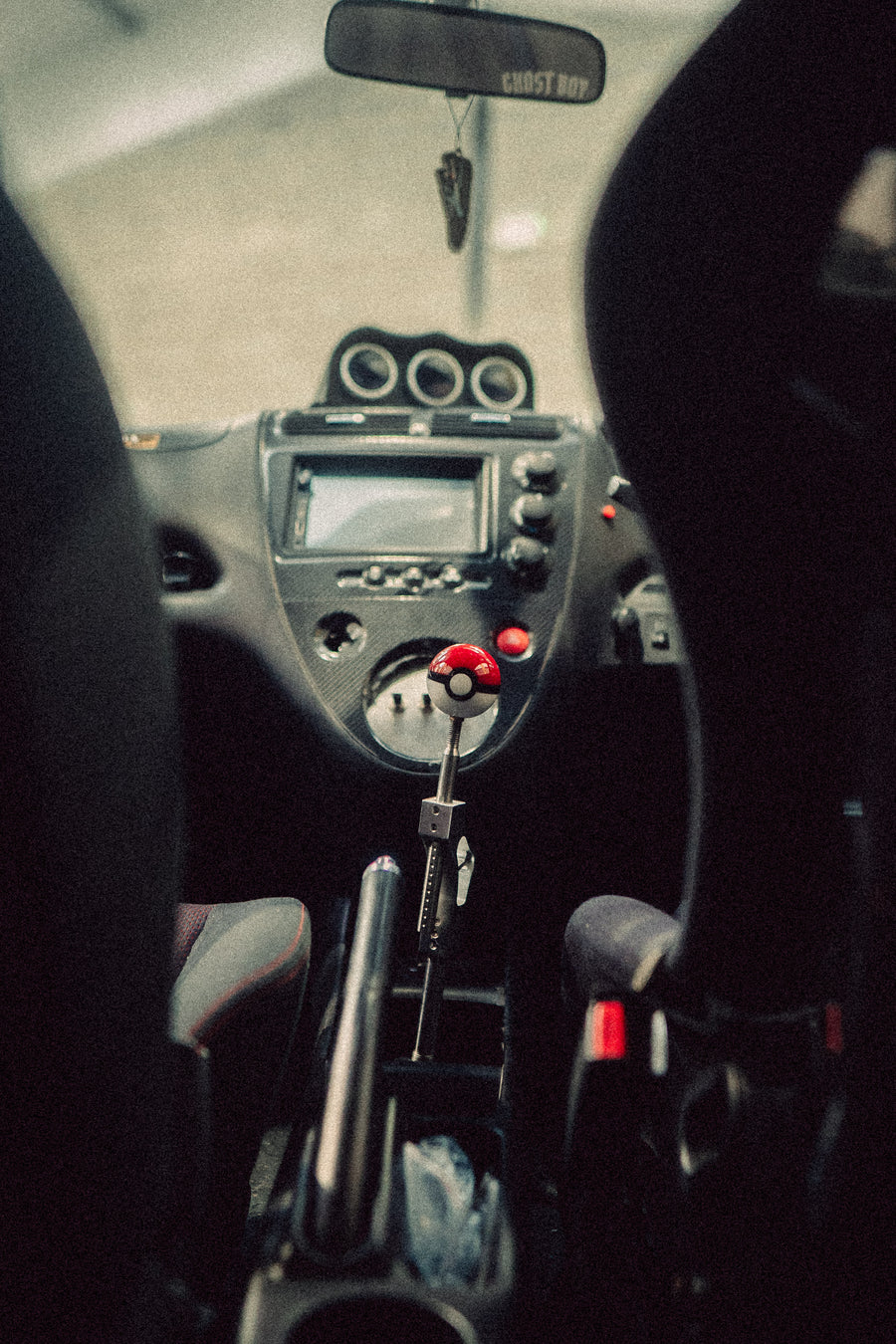 Pokeball Shift Knob | Universal | SAKURA STREETS™